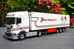 20250807-Stam-J-00109