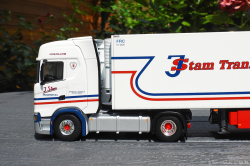 20250807-Stam-J-00115