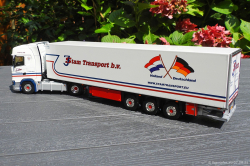 20250807-Stam-J-00120