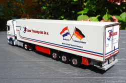 20250807-Stam-J-00121