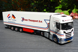 20250807-Stam-J-00142