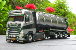 20250627-Triest-van-00031