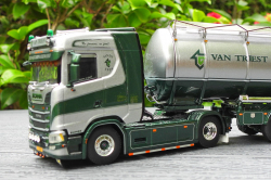 20250627-Triest-van-00033