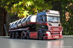 202403249-Winter-de-00053