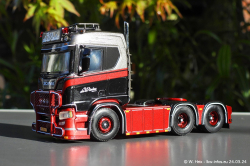 202403249-Winter-de-00063