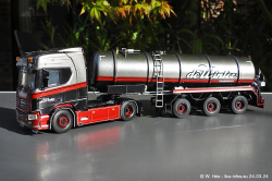 202403249-Winter-de-00098