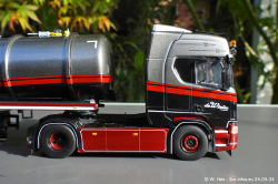 202403249-Winter-de-00130