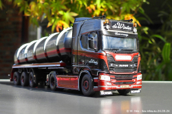 202403249-Winter-de-00141