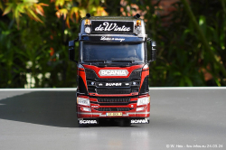 202403249-Winter-de-00146