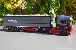 202403249-Winter-de-00230