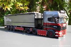 202403249-Winter-de-00232