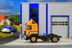 20251206-MAN-F8-19321-orange-00011