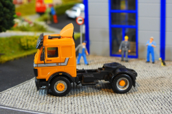 20251206-MB-NG-1838-orange-00005