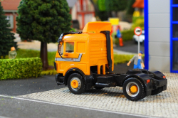 20251206-MB-NG-1838-orange-00010