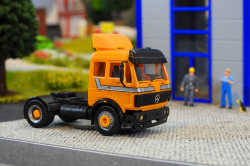 20251206-MB-NG-1838-orange-00027