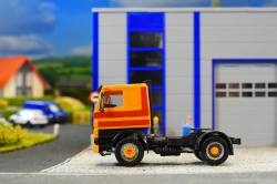 20251206-Scania-142-M-V8-orange-00008