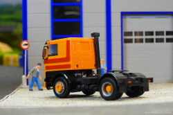 20251206-Scania-142-M-V8-orange-00013