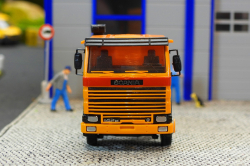 20251206-Scania-142-M-V8-orange-00029