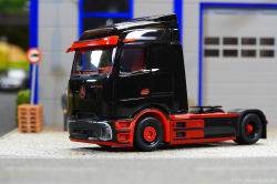 20260221-IMB-eActros-schwarz-rot-01001