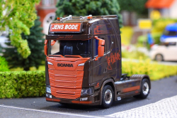 20251116-Bode-Jens-00520