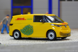20251206-DHL-00102