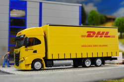 20251206-DHL-00203