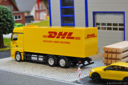 20251209-DHL-00182