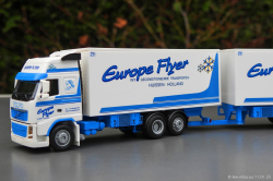 20250111-Europe-Flyer-00399