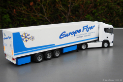 20250111-Europe-Flyer-00537