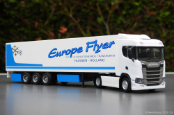 20250111-Europe-Flyer-00549