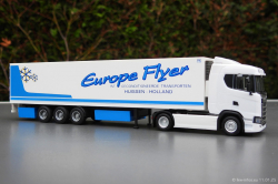 20250111-Europe-Flyer-00554