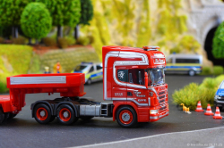 20251128-Give-Svaergods-00048