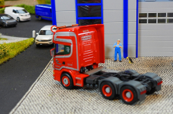 20251128-Give-Svaergods-00066