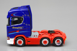 20250918-Harrisons-00056