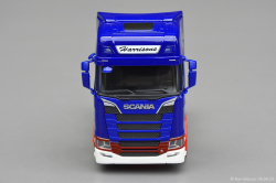 20250918-Harrisons-00074