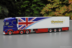 20250918-Harrisons-00086