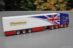 20250918-Harrisons-00110