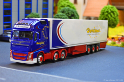 20251024-Harrisons-00001