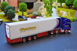 20251024-Harrisons-00031