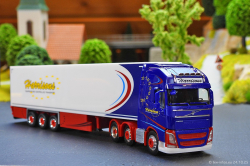 20251024-Harrisons-00046