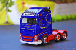 20251024-Harrisons-00058