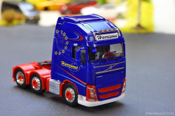 20251024-Harrisons-00075