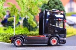 20251130-Heinrichs-00074