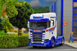 20251128-Scheufler-00062