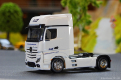 20251024-Schmidt-00059