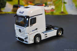 20251026-Schmidt-00058