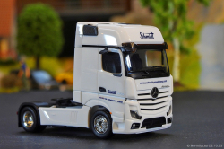 20251026-Schmidt-00079