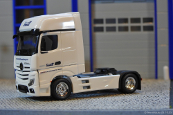 20251026-Schmidt-00226