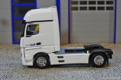 20251026-Schmidt-00228