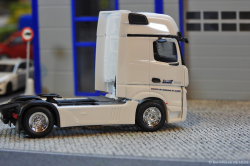 20251026-Schmidt-00237